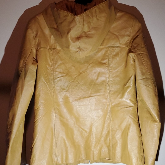 Jacket - Picture 3 of 4